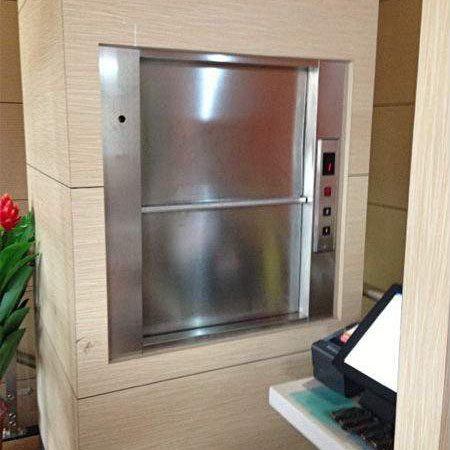 雜物電梯